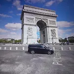 Regal Du Arc De Triomphe II